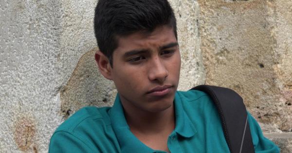 Самотните хора бързо се продвижват към краищата на социалните мрежи