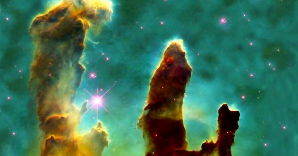 Лесно е да забравим че там някъде отвъд нашата миниатюрна