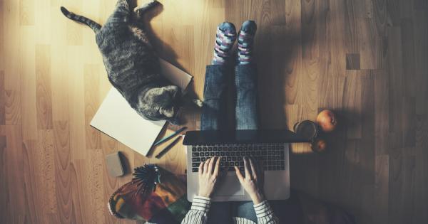 Пак е петък Ухилени и шумни приятелите ми отново заминават