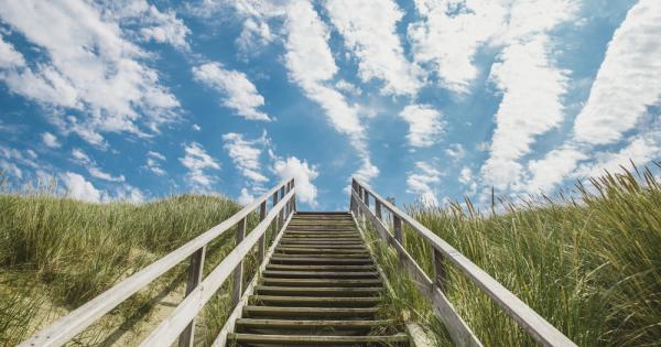 Един човек отишъл при свещения Рамануджа и казал — Искам