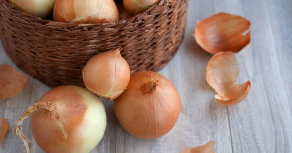 Лукът е една от основните съставки за овкусяване на ястията Въпреки че е
