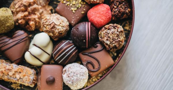 Представете си колко хиляди бонбони се изяждат всеки ден по