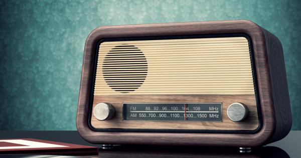 Коя жена е почтена пита радио Ереван а