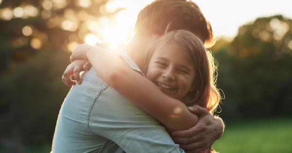 Прегръдките и други подобни прояви на обич и подкрепа всъщност