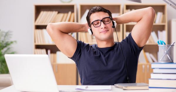 Десетилетия наред различни изследвания показваха че слушането на музика снема