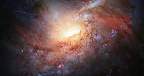 Какви са всъщност размерите на Вселената? Измервайки времето на пътуване
