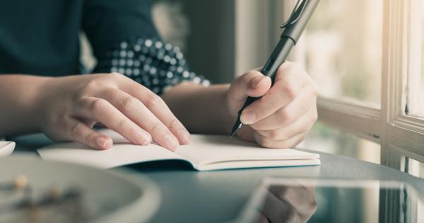 Знаете ли че думата ляв има негативна конотация На латински