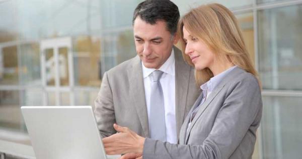 Не знам откъде идва но идеята че молбата за помощ