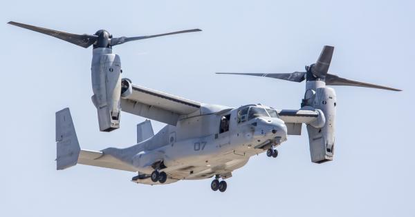 V 22 Osprey е уникален хибрид съчетал най доброто от две летателни