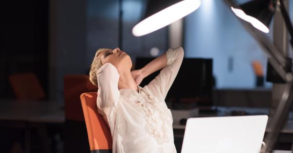 Хората които са силно креативно си лягат по късно стават по късно