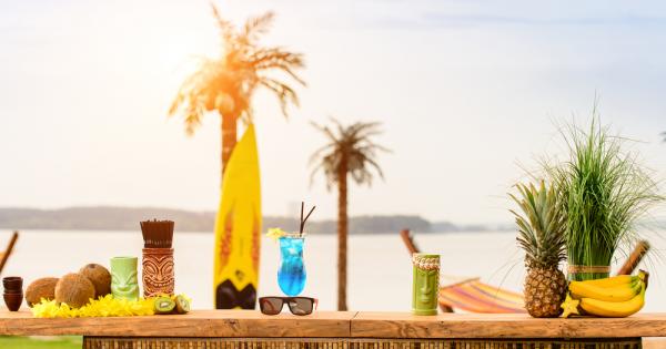 По време на активния летен сезон по морето и в