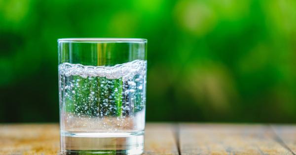 Содата газираната вода и тоникът са различни видове вода с