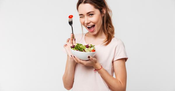 Изразът Orthorexia nervosa или орторексия от гръцките думи ὀρθός –