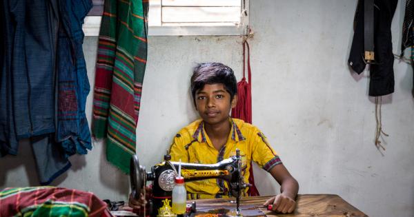 Никога няма да забравите първия път в който видите дете приведено над