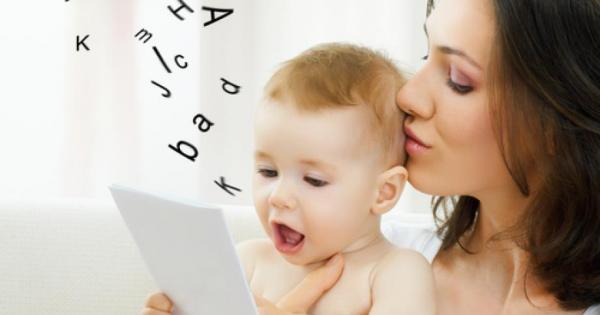 Първата храна която бебето поема – млякото му причинява страдание