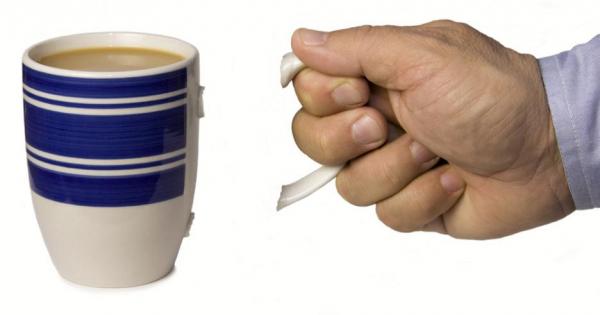 През 1977 година в Лос Анджелис излиза тъничка книжка Законите на