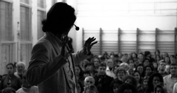 Волфганг Амадеус Моцарт Гениален претворяван векове наред и все още