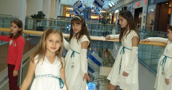 Второкласничката от Варненското музикално училище Софи Иванова сътвори първата си