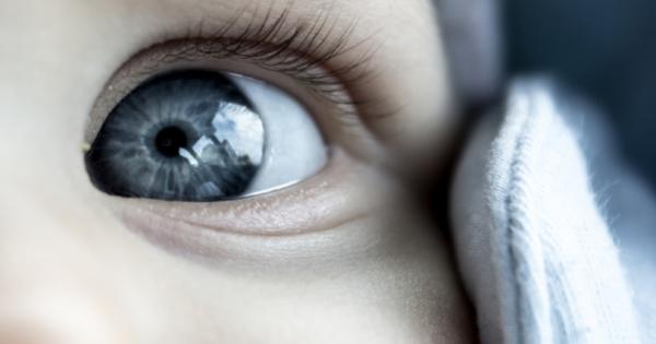 Бебетата виждат света различно Зрението на децата не е напълно