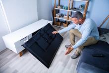 Виц: Кой счупи телевизора?