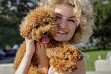 Защо някои домашни любимци приличат на стопаните си