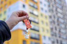 Виц: Скъпа, вече ще живеем в скъп апартамент, както ти искаше!