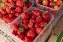 Виц: Какви ягоди предпочитате?