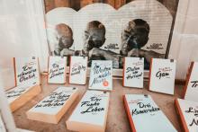 Любовта не е огледало, а прозорец