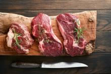 Консумацията на повече месо може да намали риска от Алцхаймер при определени групи хора 