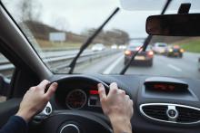 Призив за действие: намаляване на пътнотранспортните произшествия с персонализирани сигнали към водачите