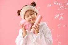 Безопасно ли е да къпем децата с душ гел?