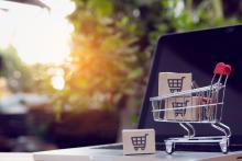 Еволюцията в онлайн продажбите: Защо маркетплейс платформите пренаписаха правилата