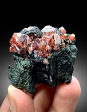 Австралийски учени разчитат „космически часовник“ в циркона, за да разкрият древната история на ландшафта