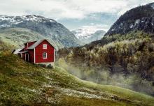 Човекът – мостът между два безкрая